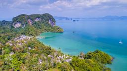 Hoteles en bahía de Phang Nga