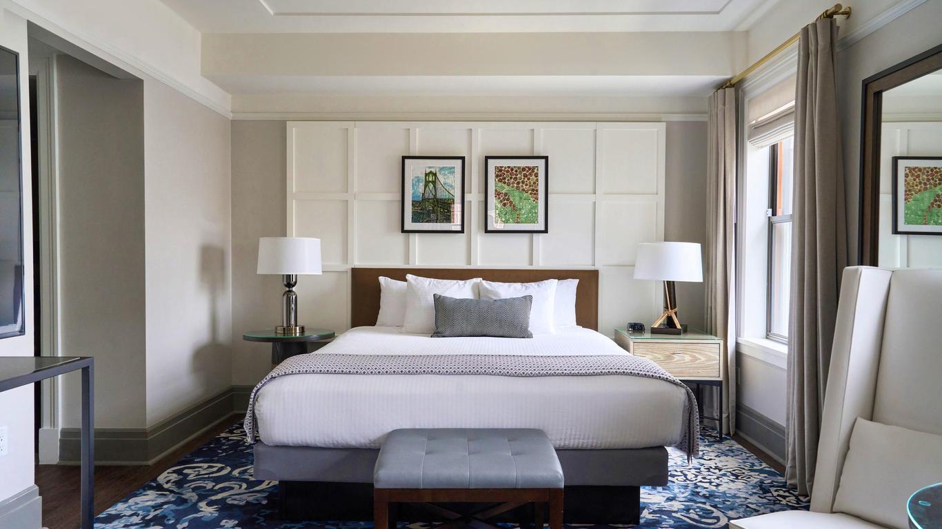 Heathman Hotel