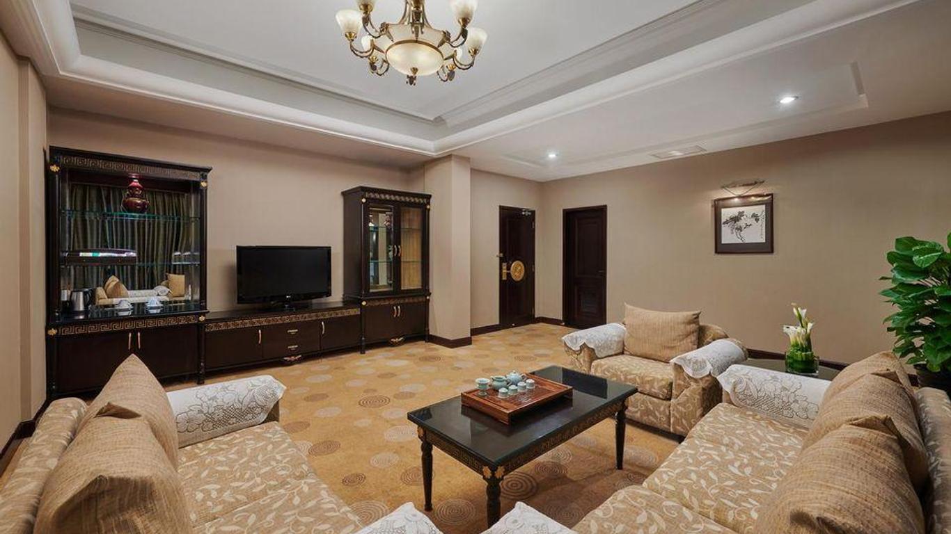 Fragrant Hill Empark Hotel