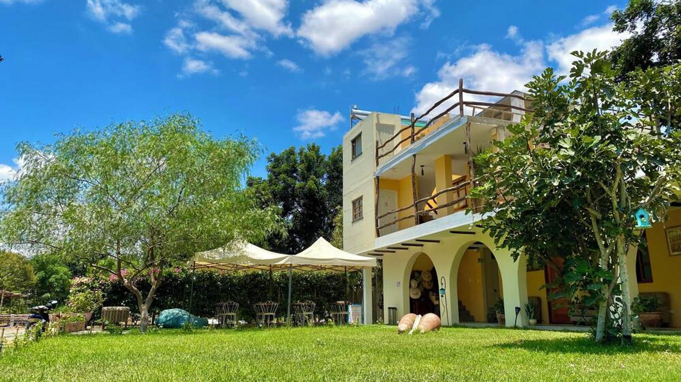 Serenity Hotel & Lodge