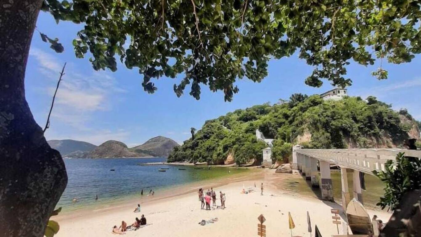 Brasileranza Hostel