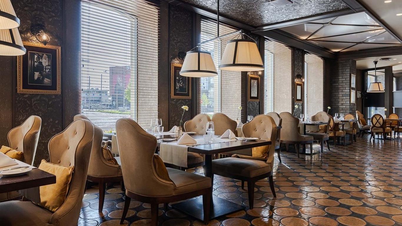 Metropole Hotel by Semarah