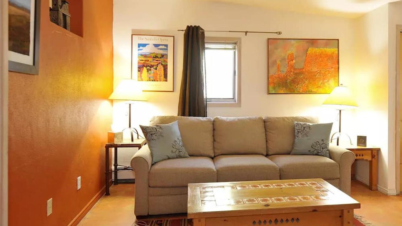 Casa Cuma Bed & Breakfast