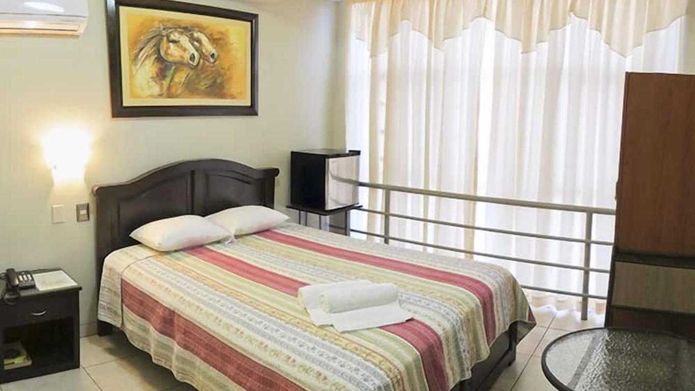 Rivera Del Rio Hotel