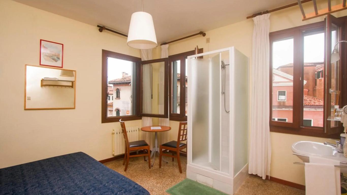 Hotel Dalla Mora