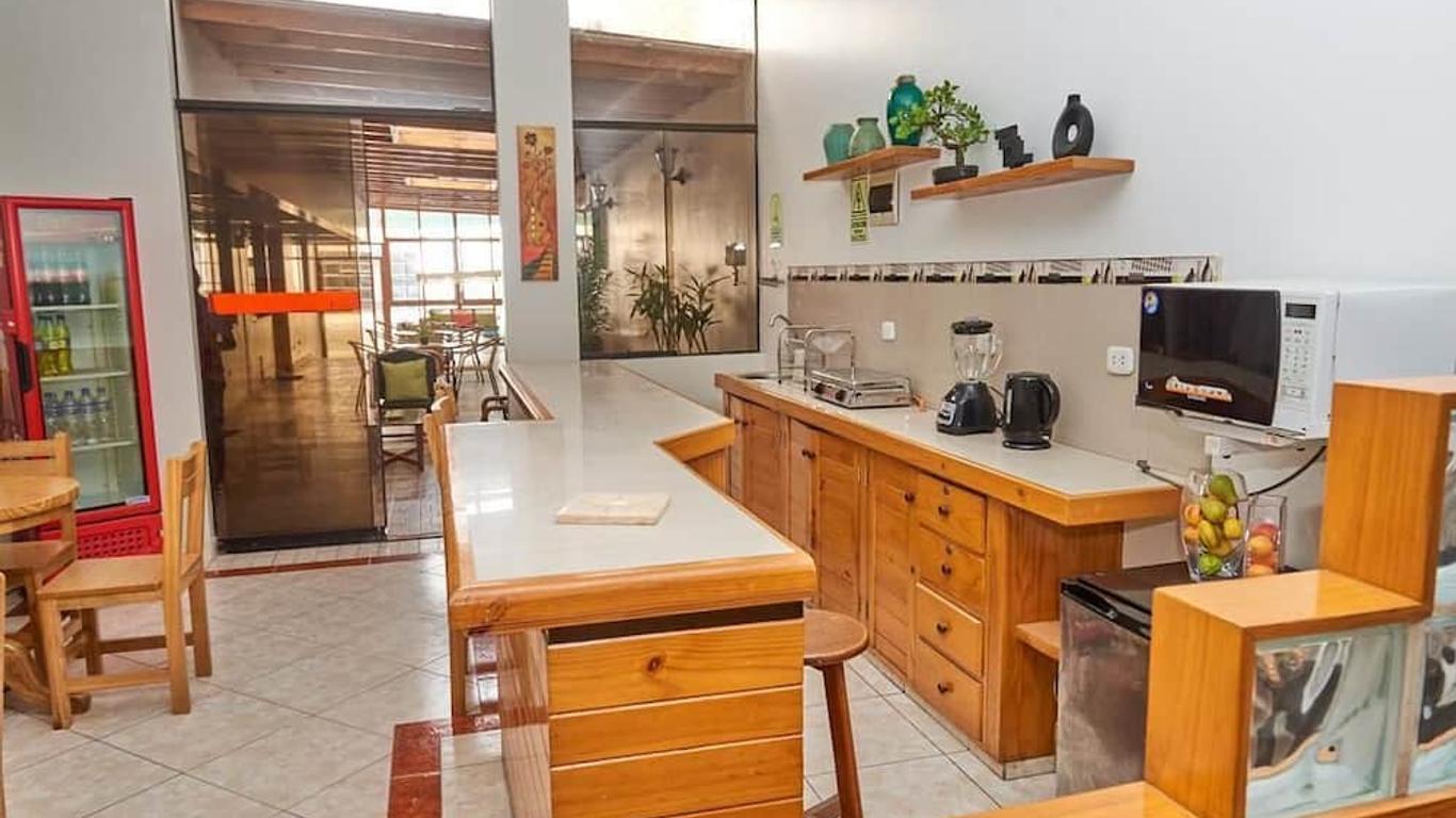 Hostal Montecarlo