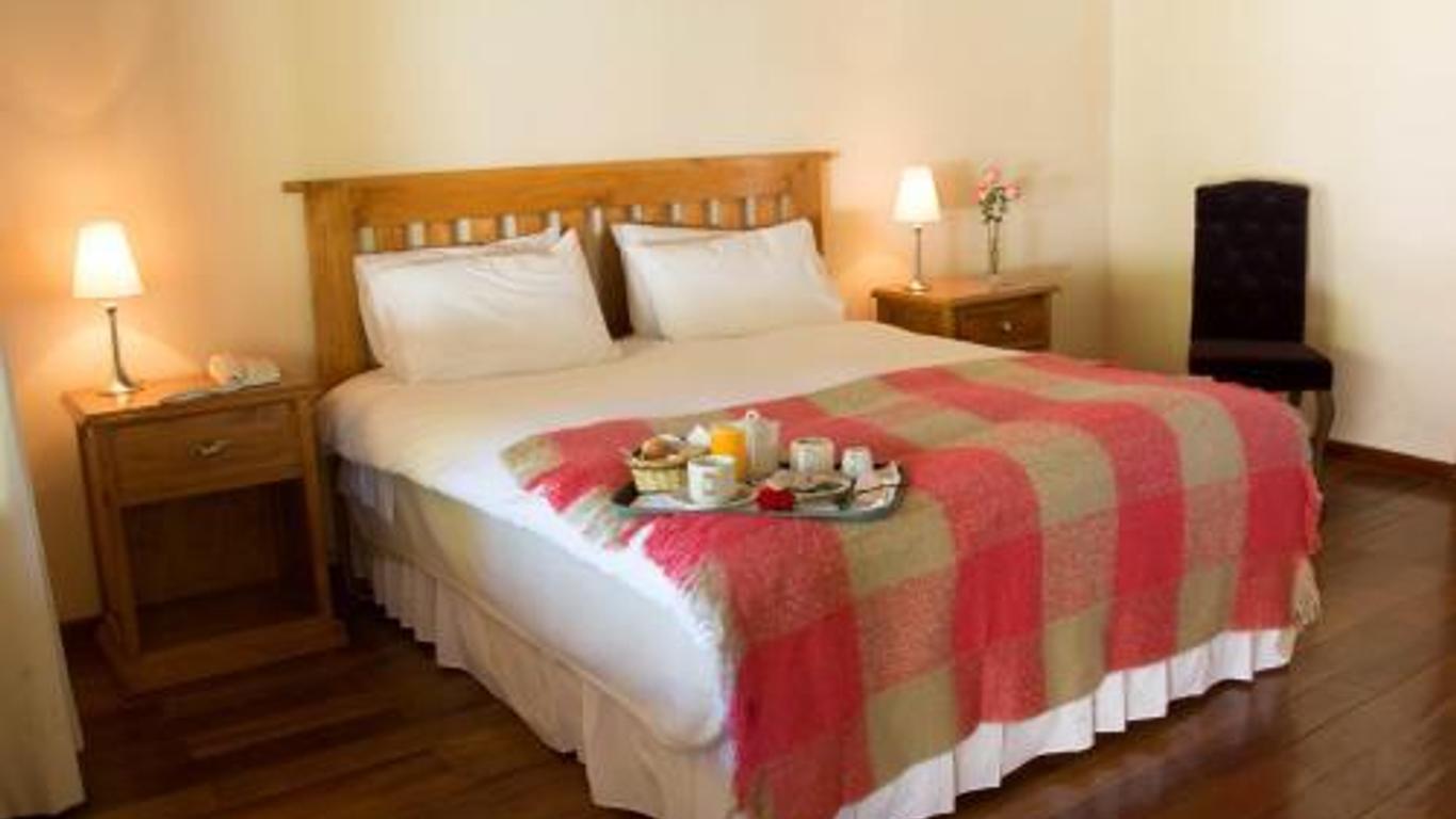 Ensenada Hotel y Campo