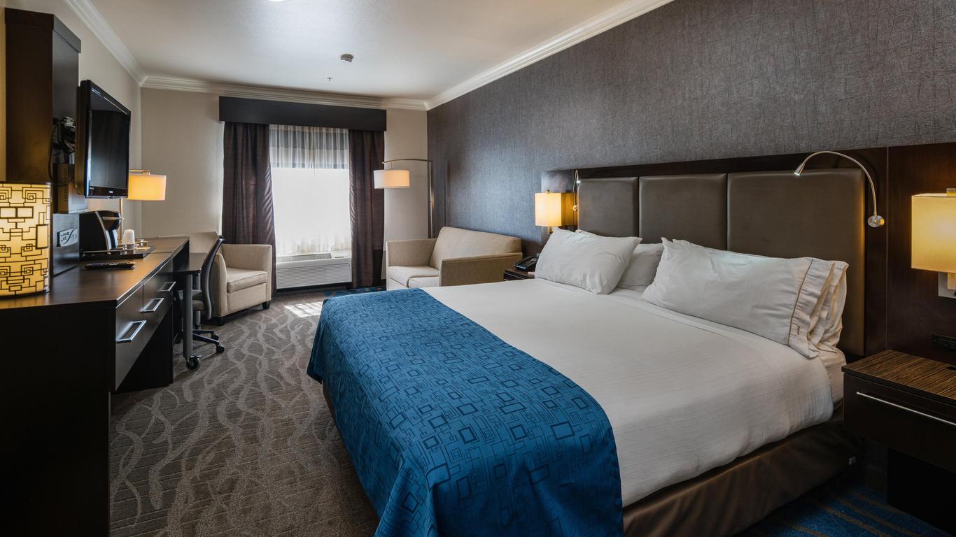 Holiday Inn Express & Suites Santa Clara