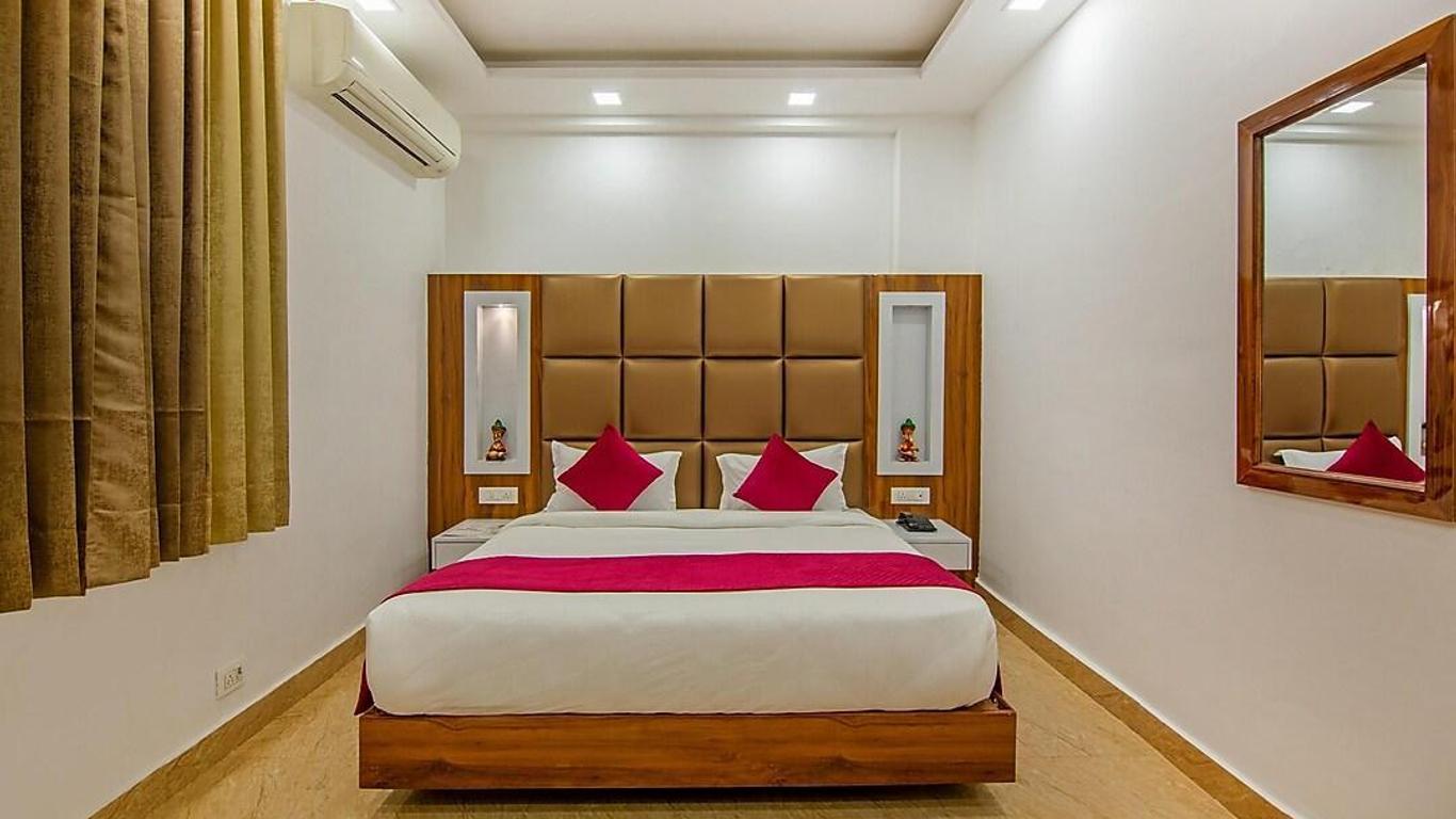 Hotel Rahul Palace