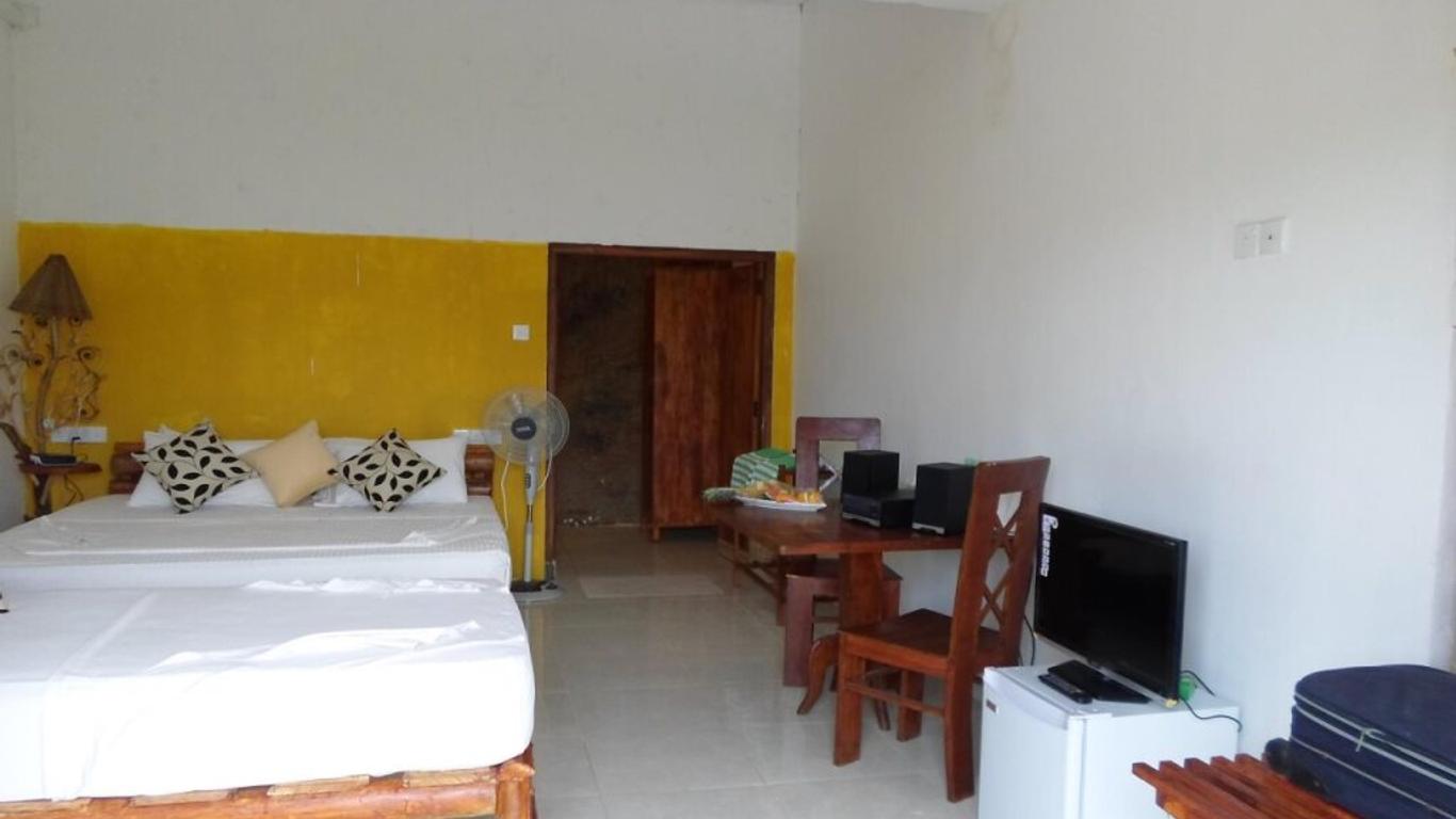 Kirinda Beach Resort