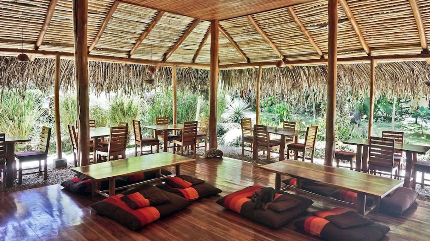 Otro Lado Lodge And Restaurant