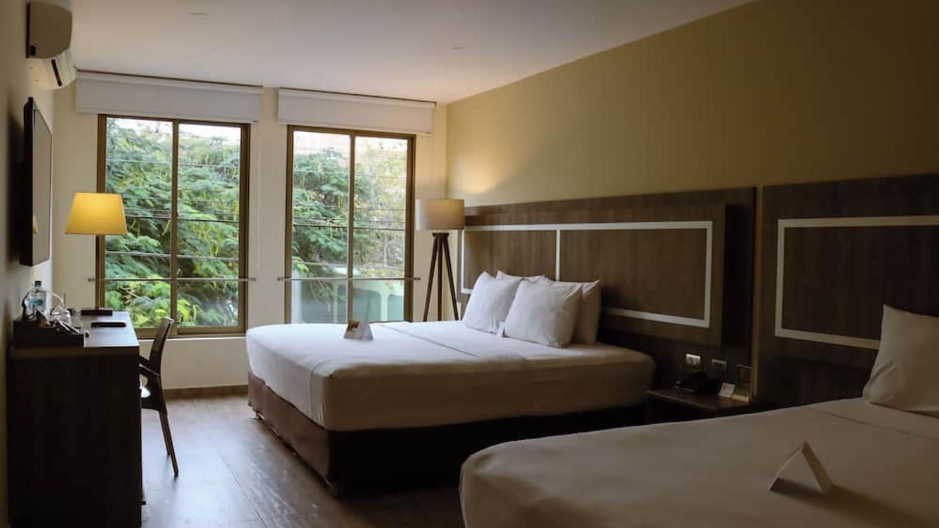 Rado Hotel - Quintanas