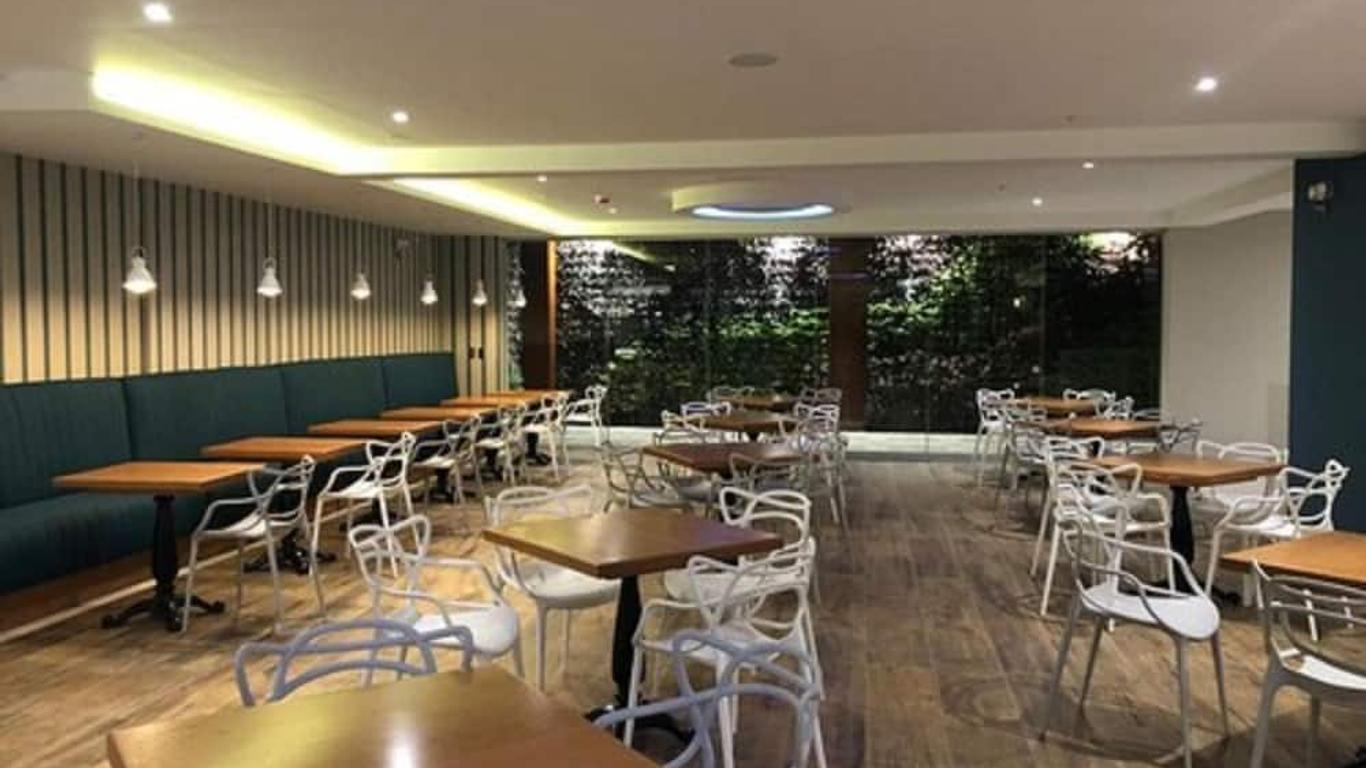 Hotel Britania Crystal Collection
