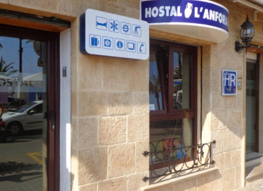 Entrada del hotel Foto