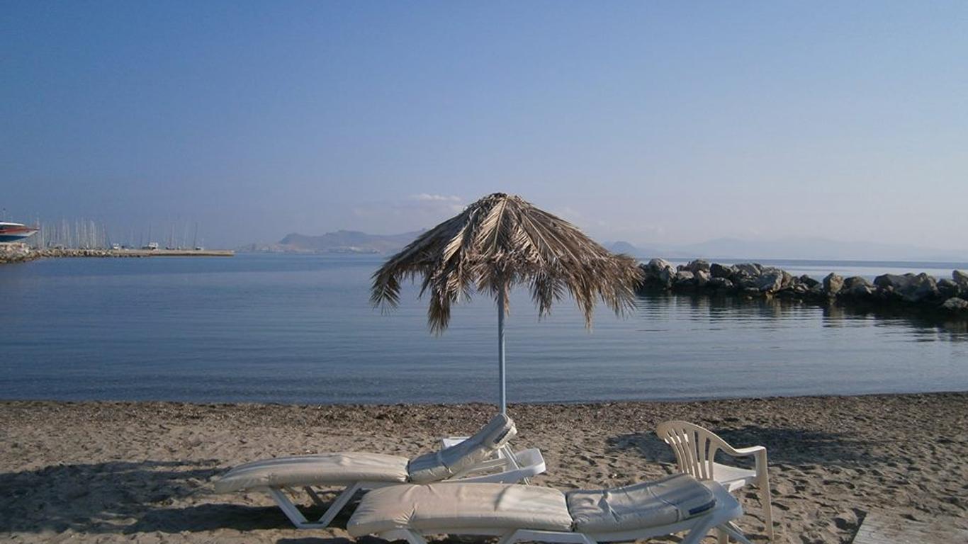 Theodorou Beach Hotel Apartments